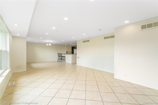 Building Photo - 7841 Haggerty Rd