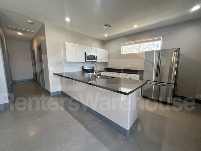 Foto del edificio - 1437 E Roosevelt St