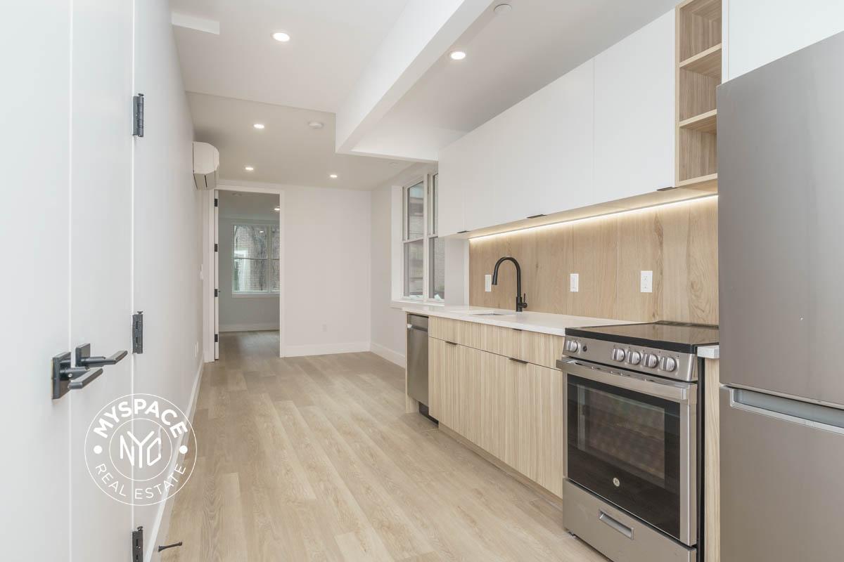 Foto principal - 1359 Nostrand Ave.