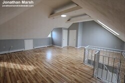 Building Photo - 19 Hiawatha Rd
