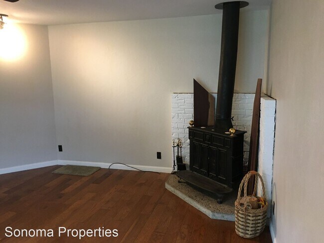 Building Photo - 2 br, 1 bath House - 68 Arroyo Road