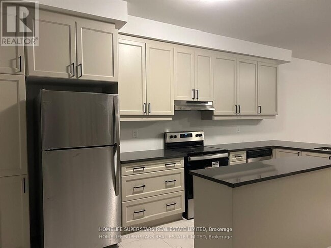 Building Photo - 44 Melmar St