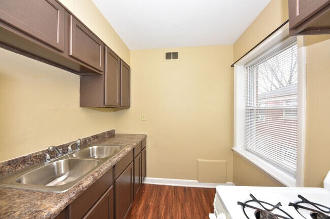 Foto del edificio - 5456 N Hopkins St
