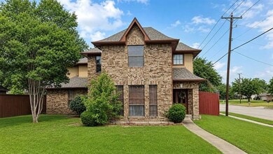 Building Photo - 2401 Autumndale Dr