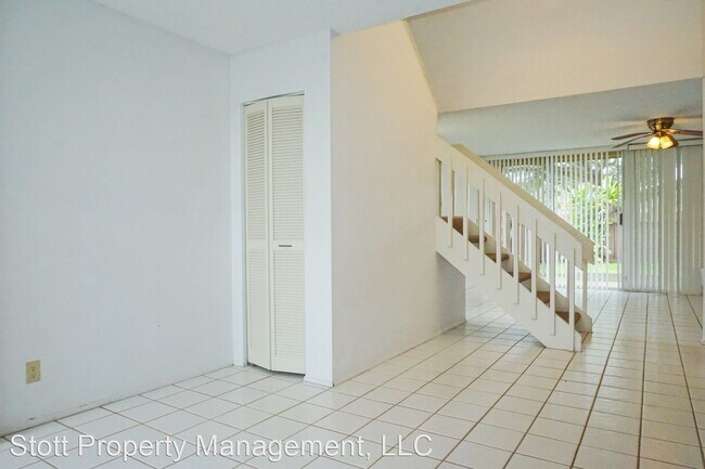 Building Photo - 94-418-418 Kapuahi St