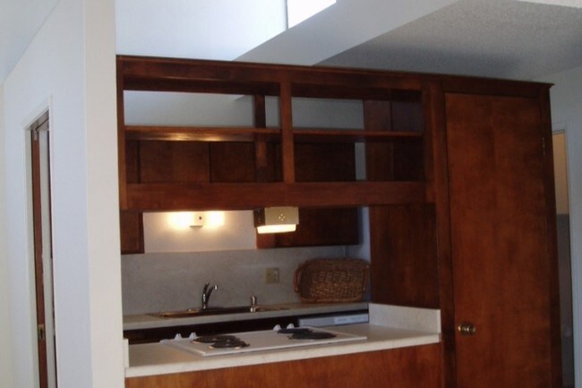 Building Photo - 6011 Leafwood Dr