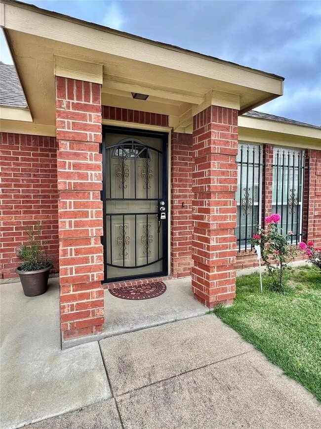 Foto del edificio - 1408 California Pkwy N