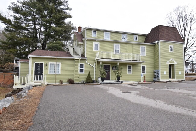 Building Photo - 159 Main St