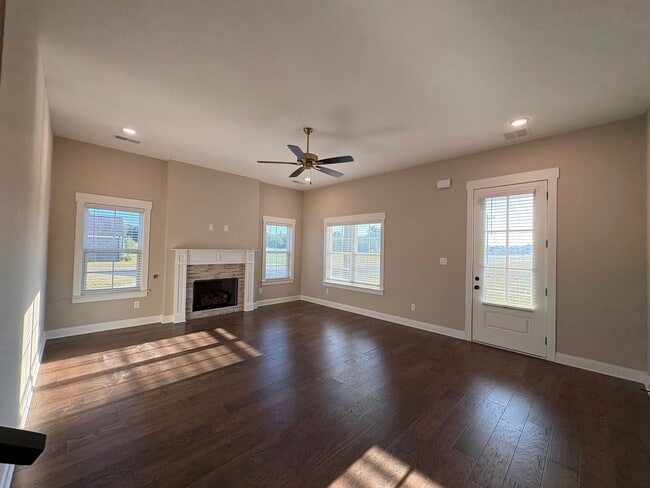Building Photo - 7291 Crosswinds Blvd