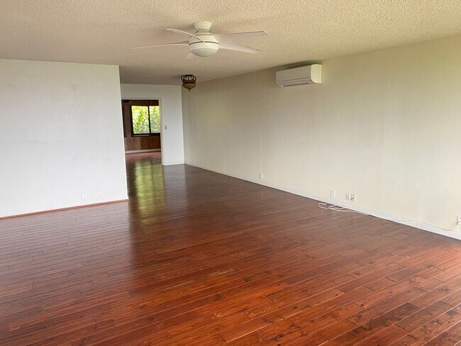 Building Photo - PET FRIENDLY PEARL RIDGE ESTATES Single Family Home!