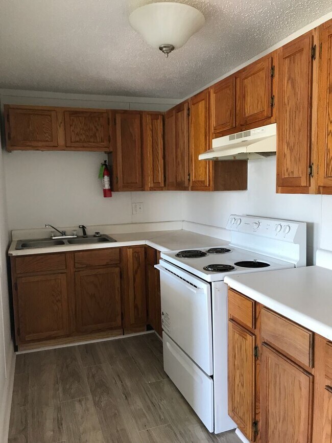 Foto del edificio - ****8197 Hwy 71 Apartment #6  Lecompte (just past LSUA) MOVE IN SPECIAL