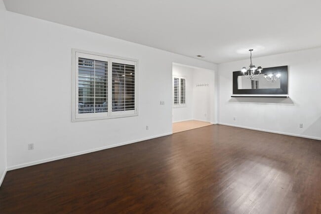 Building Photo - 1446 Trouville Ln