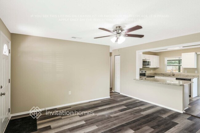 Building Photo - 3526 Martell St