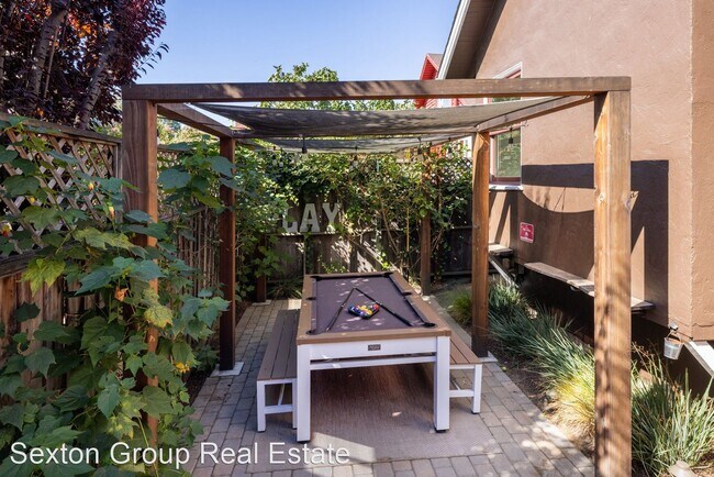 Foto del edificio - 4 br, 2 bath House - 431 CliftonA