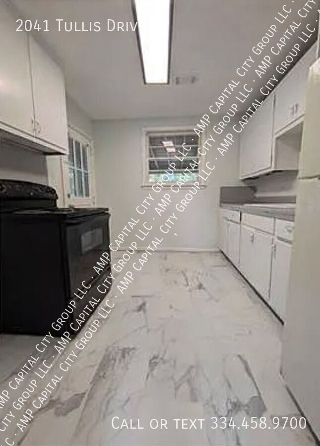 Foto del edificio - 2041 Tullis Dr