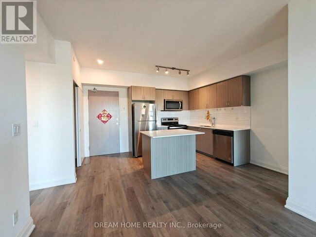 Building Photo - 58 Lakeside Ter