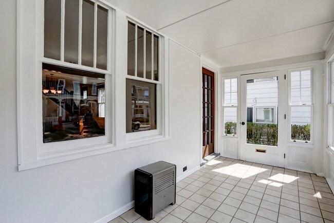 Foto del edificio - 3 br, 2 bath House - 147 NEW HAVEN STREET