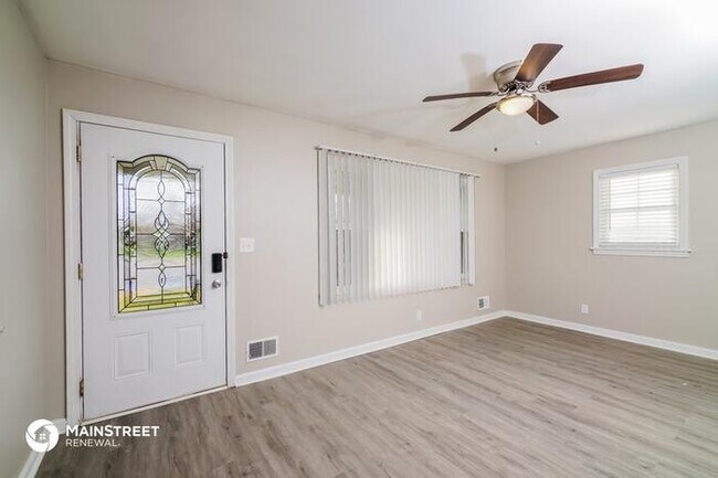 Building Photo - 4308 Blue Sky Ct, Louisville, KY 40216