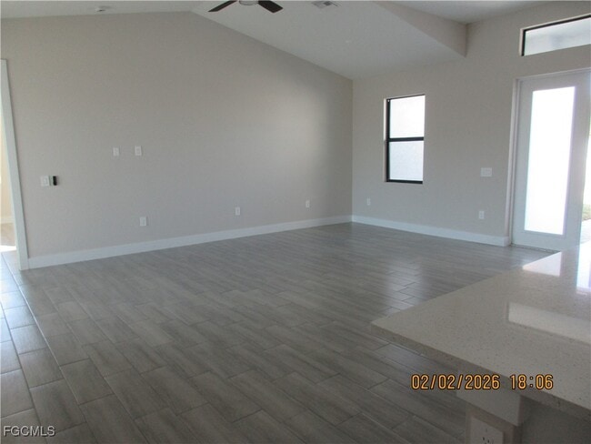 Foto del edificio - 208 NW 6th St