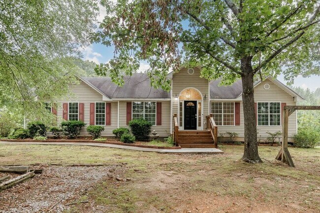 Building Photo - 2603 Hog Mountain Rd
