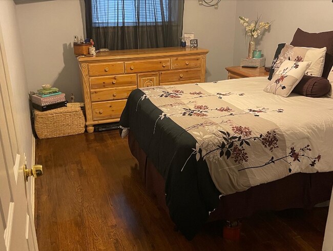 Foto del edificio - 647 Hollywood Ave