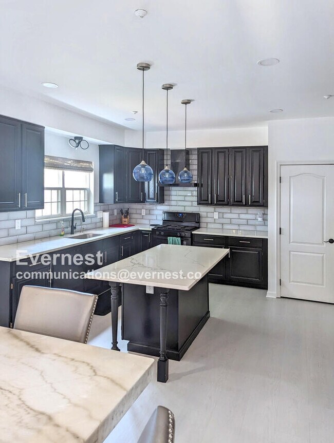 Foto del edificio - 920 Lake Front Dr