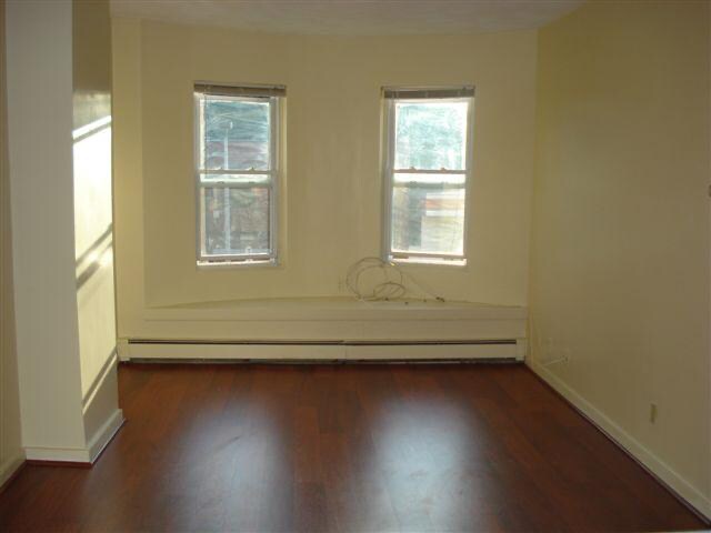 Building Photo - 18 S Huntington Ave