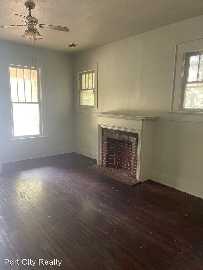 Foto del edificio - 3 br, 1.5 bath House - 3000 Frederick