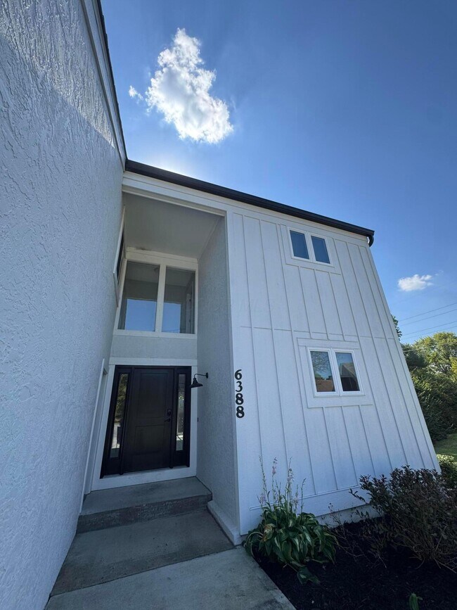 Foto del edificio - 6388 Wolcott Ct