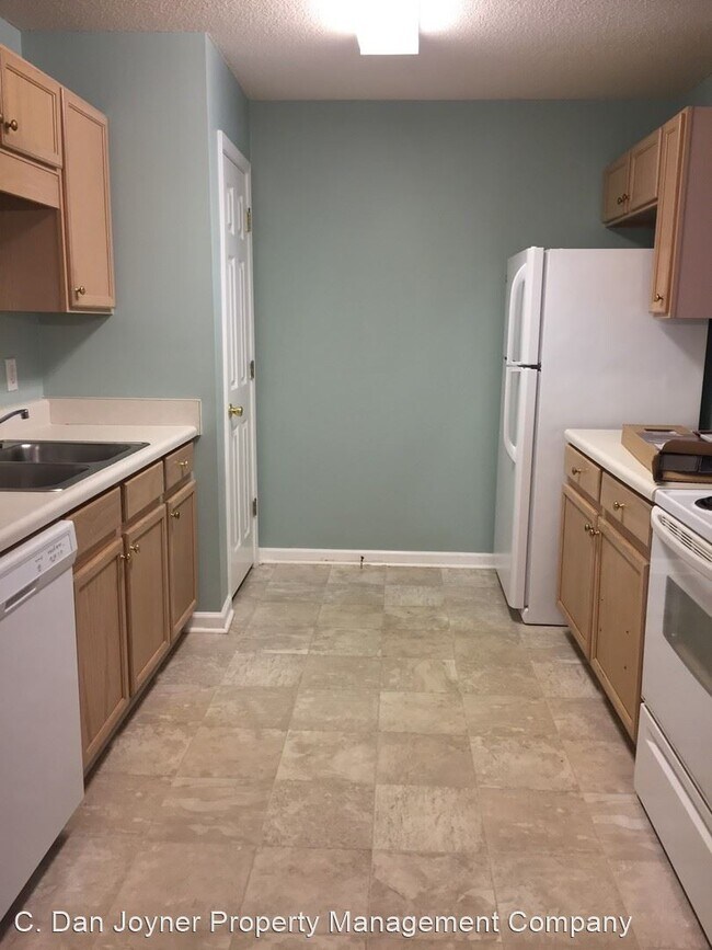 Building Photo - 3 br, 2 bath House - 103 Pelham Square Way