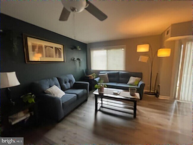 Building Photo - 12705 Dara Dr