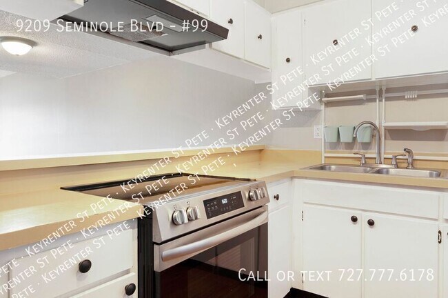 Foto del edificio - 9209 Seminole Blvd