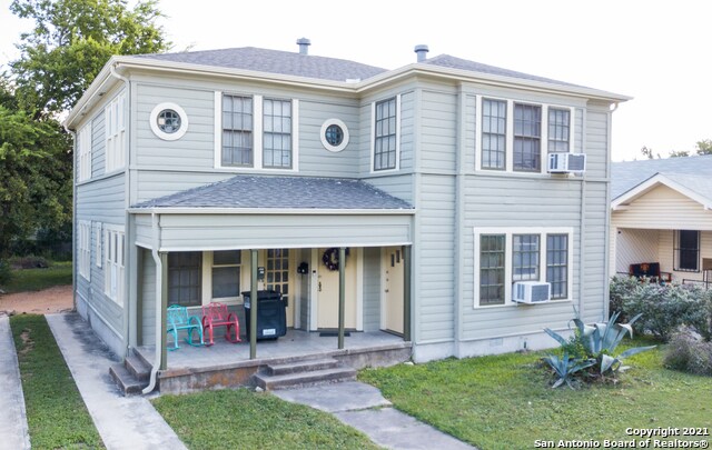 Foto principal - 2020 W Woodlawn Ave