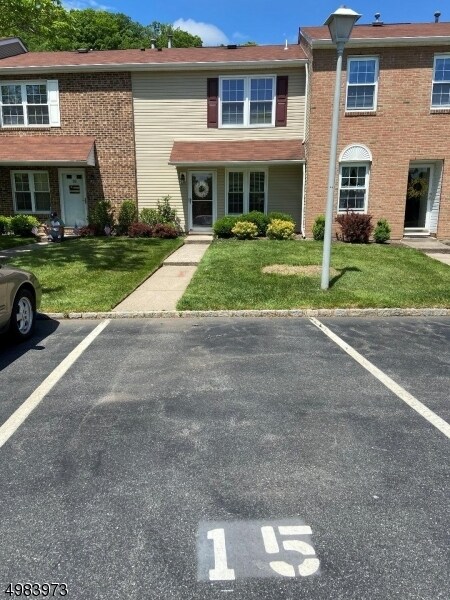 Primary Photo - 15 Toms Point Ln
