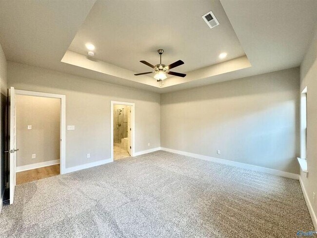 Building Photo - 6010 Gardner Maples Dr SE