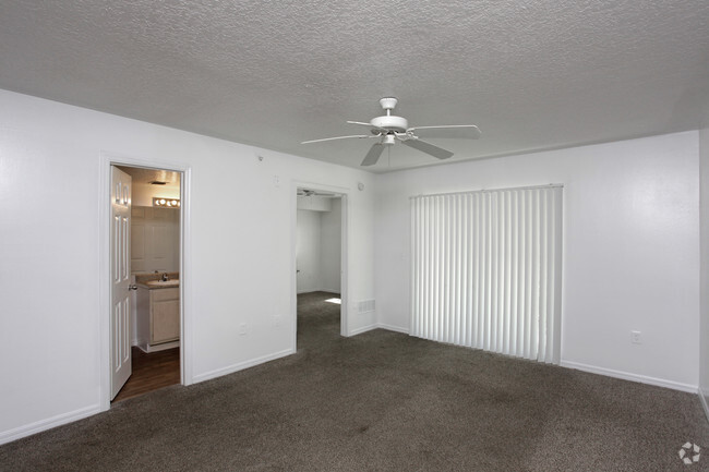 2BD,2BA-909-Living Room - Atlantic Palms Apartments