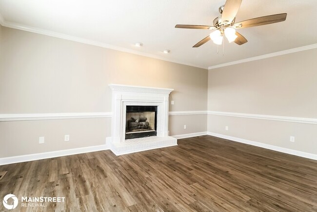 Building Photo - 212 Hunter Way