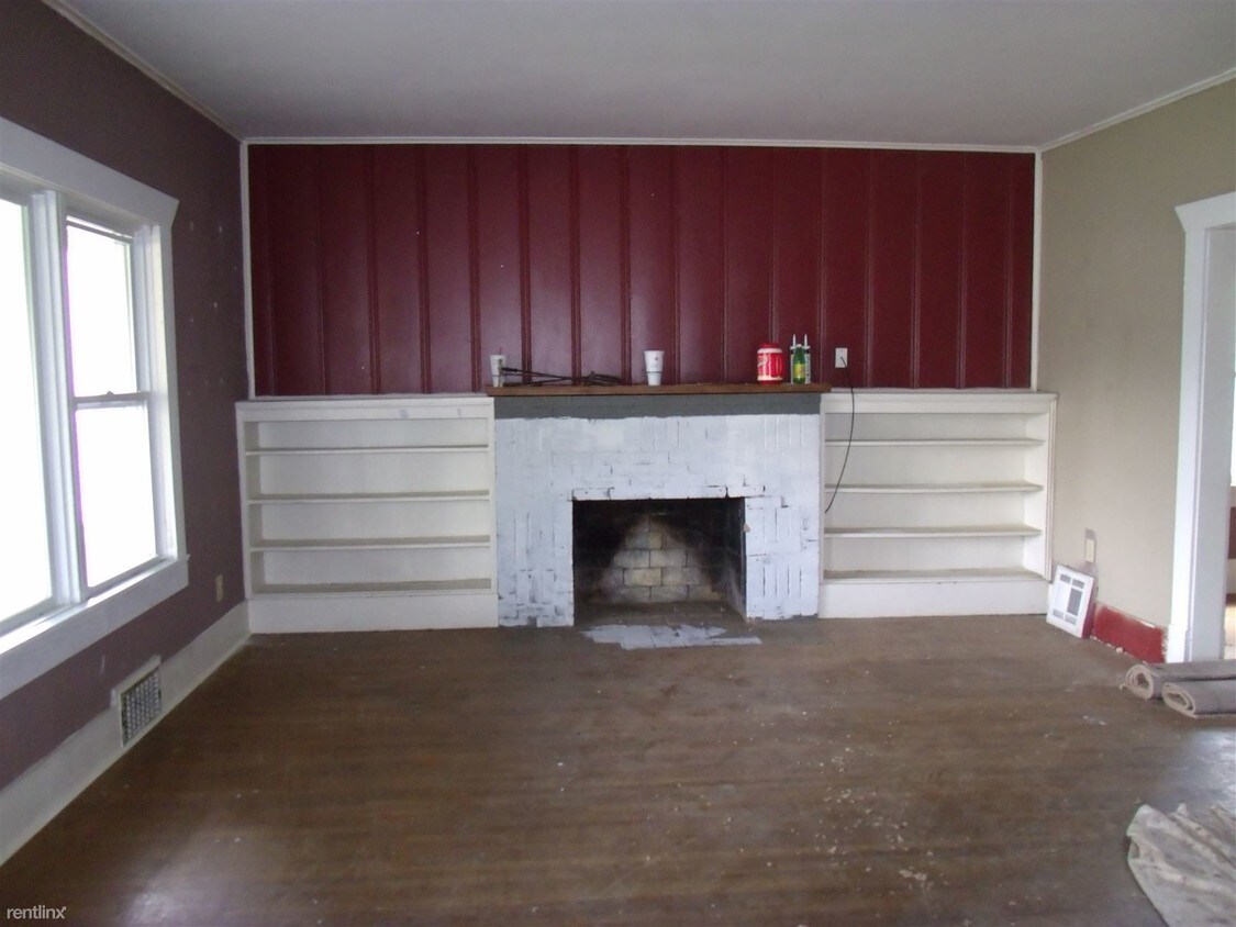 Primary Photo - 3 br, 1 bath House - 1919 N Douglas Ave