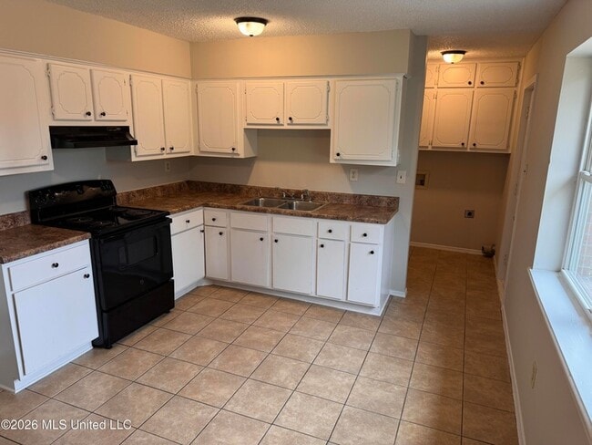 Building Photo - 5431 Nail Rd