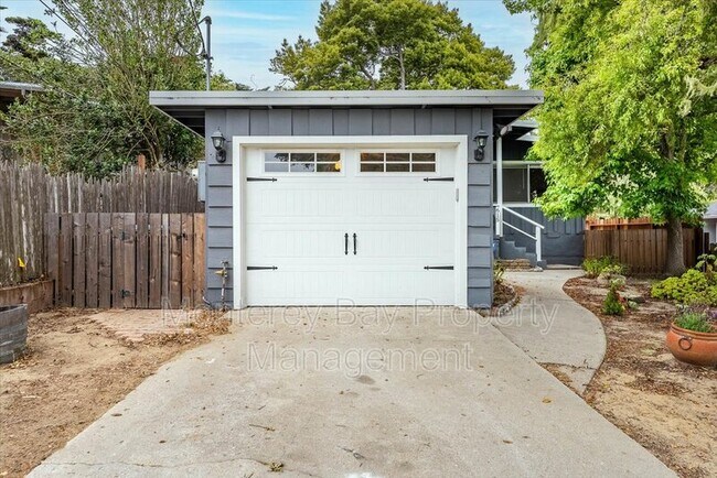 Building Photo - 615 Alice St