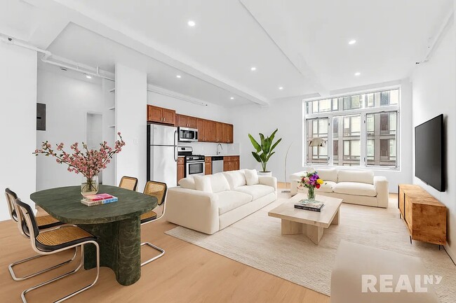 Building Photo - 97 Grand St