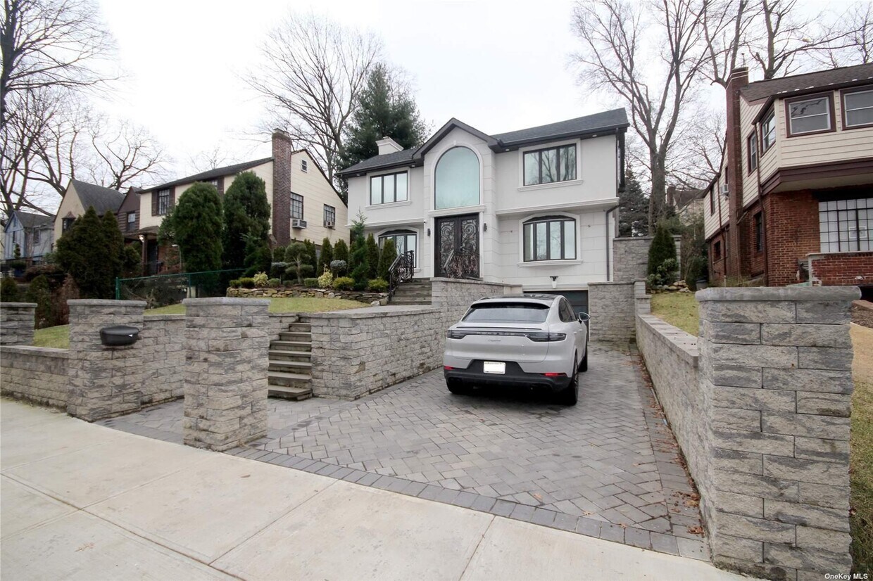 Foto principal - 139-22 Coolidge Ave
