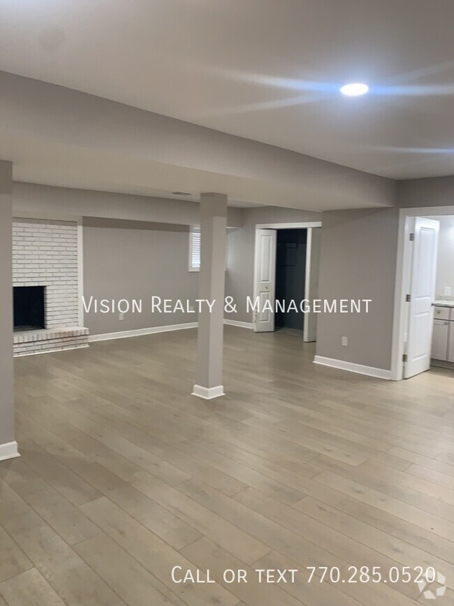 Building Photo - 4125 Flat Shoals Rd