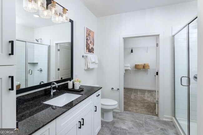 Foto del edificio - 5617 Oak St