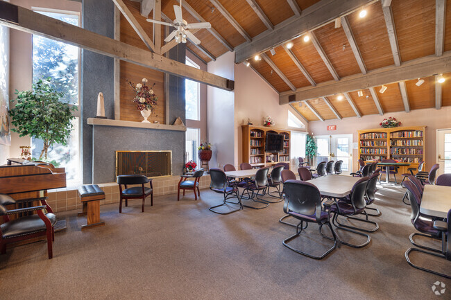 Oak Terrace Senior - Clubhouse with Card Room and Library - Oak Terrace Senior Apts