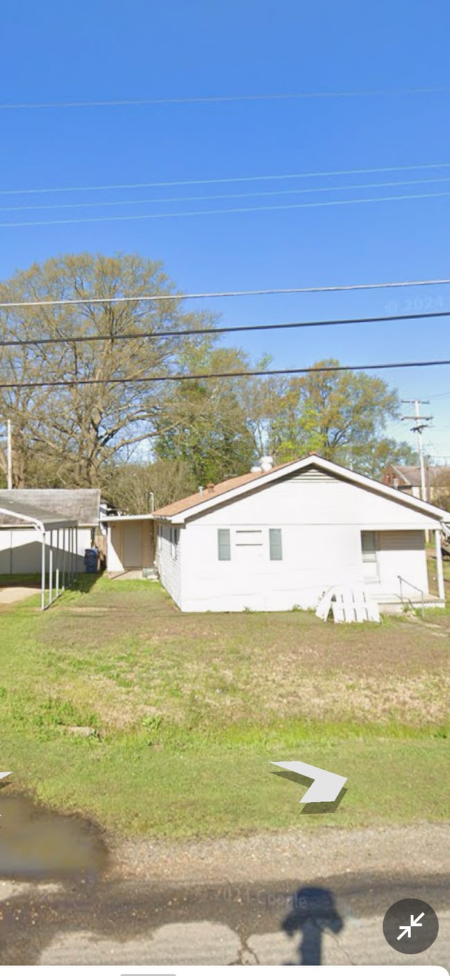 Outside front view - 2202 S Adams Ave