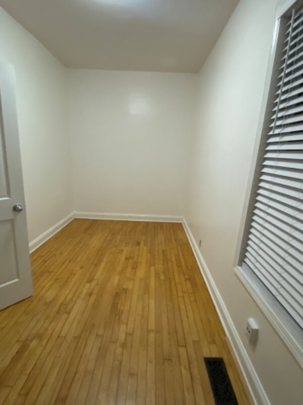 Building Photo - 2701 W Iowa St