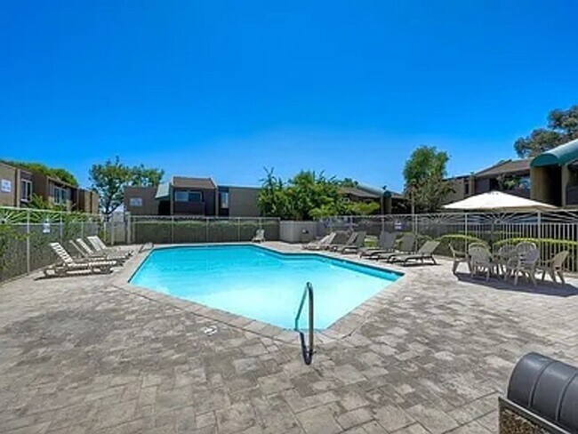 Foto del edificio - ***Move In Special** Allure Condo in Serra Mesa 2 Bedroom