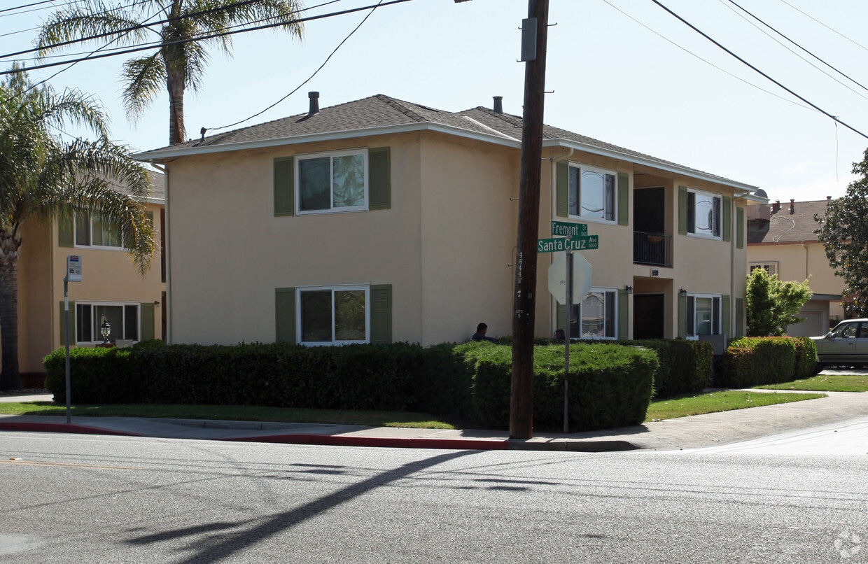 Primary Photo - 1080 Fremont St