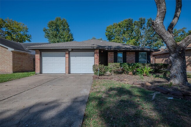 Foto del edificio - 16250 Camino Del Sol Dr